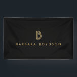 Vintages Modern-Gold/Schwarz-Monogramm-Logo Banner<br><div class="desc">Stärken Sie Ihre Präsenz auf Messen, Boutiquen und Veranstaltungsständen mit unserem individuell anpassbaren Vinyl-Banner mit einem ausgeklügelten Art Deco Monogramm. Unterhalb dieses zeitlosen Designs haben Sie die kreative Freiheit, den Text zu personalisieren, ob es nun Ihr Name oder Ihr Firmenname ist, sodass Sie ein unverwechselbares und unvergessliches Banner erstellen können....</div>