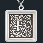 Vintages Monogramm F Art Nouveau Versilberte Kette<br><div class="desc">Jugendstil-Briefe - Monogramme aus der Kunst- und Handwerksbewegung Dieser Buchstabe F ist ein schönes, robustes Monogramm, das 1901 erstellt und in einem Set von Büchern veröffentlicht wurde. Das Monogramm F ist umgeben von einem wunderschönen, handgezeichnet Weinmuster, das zu jener Zeit im Jugendstil-Stil gehalten war und durch stilisierte und fließende Designs,...</div>
