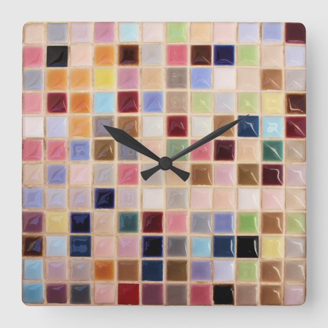 Vintages Mosaikfligel Quadratische Wanduhr (Vorderseite)