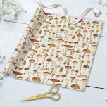Vintages Mushroom Muster Geschenkpapier<br><div class="desc">Wrap deine Geschenke im Charme der Natur! Vintages Mushroom-Musterpapier - Ideal für Herbstfeiern.</div>