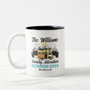 Vintages Outdoorfamilie Camping RV Van Road Trip Zweifarbige Tasse