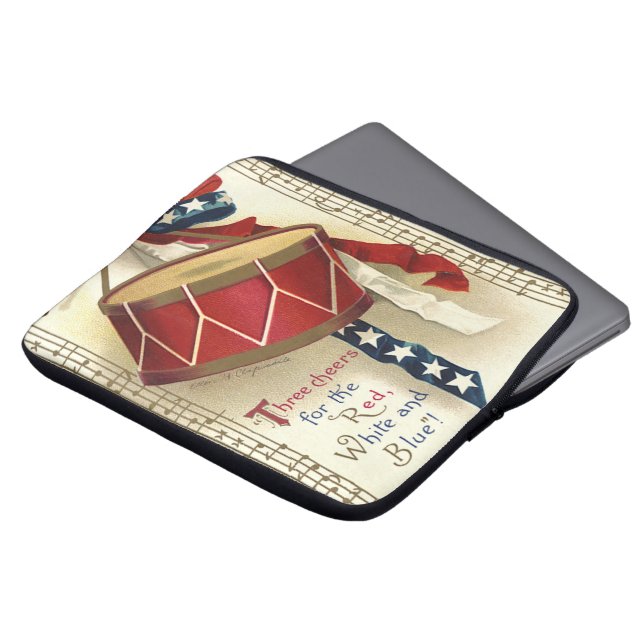 Vintages Patriotikum, Trommeln mit musikalischen B Laptopschutzhülle (Vorne Oben)