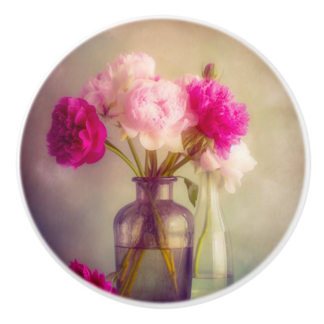 Vintages Peony Bouquet in Glass Vases Keramikknauf (Vorderseite)
