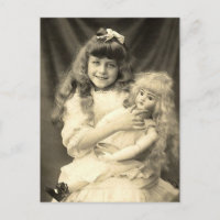 Vintages Portrait Young Girl mit Puppe