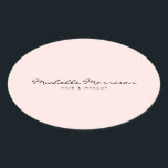 Vintages Rosa Makeup und Schönheit Personalisiert Ovaler Aufkleber<br><div class="desc">Koordiniert bis 12.01 Uhr mit dem Vintagen Muster der Pink Makeup and Beauty Business Card. Ihr Name ist elegant in einem kursiven Schriftart für ein klassisches, Vintages Gefühl auf diesen personalisierten Aufklebern gestylt. Verwenden Sie diese Aufkleber zum Siegel von Umschlägen oder Packungen, zum Hinzufügen Ihrer Marke zu Produkten oder zum...</div>