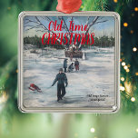 VINTAGES Rot und Blau ALTE ZEIT CHRISTMAS Ornament<br><div class="desc">VINTAGE Rot und Blau ALTE ZEIT CHRISTMAS ORNAMENT, Der erste Schnee fällt Kinder spielen, Baumhaus im Hintergrund, Haustiere jagen die Kinder, ORIGINAL ART WORK, Szenen von Weihnachten bald ankommen, Dieses Kunstwerk ist tatsächlich My Now Grown Kids AWARING CHRISTMAS DAY, ACRYLIC PAINTING, Vintag Winter Scene, das wurde auf diesem Ornament für...</div>