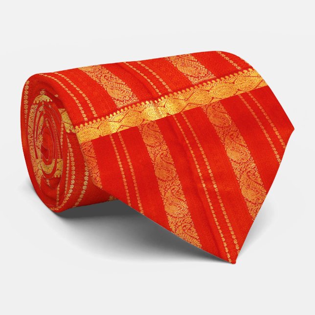 Vintages Rot und Goldindischer Sari-Silk Krawatte (Gerollt)