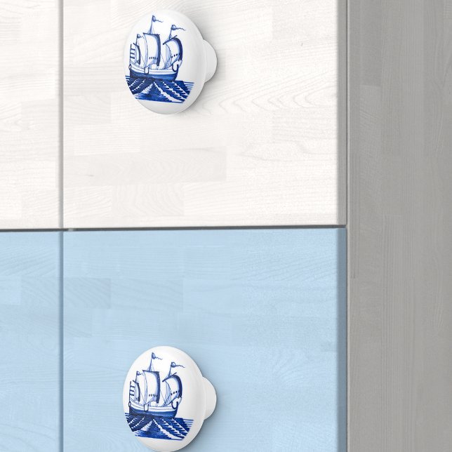 Vintages Segelschiff aus dem 18. Jahrhundert Keramikknauf (Von Creator hochgeladen)