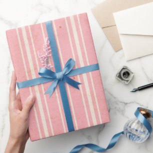 Vintages Streifenpapier mit rosa Cornflower Geschenkpapier