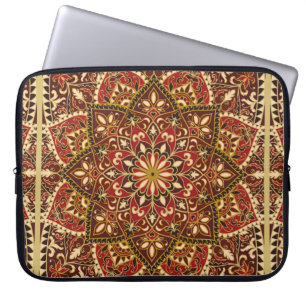 Vintages verziertes Muster mit Blumenelementen. Or Laptopschutzhülle
