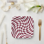 Violet Burgundy Wedding Collection Karo überprüft Pappteller<br><div class="desc">Moderne böhmische dunkelburgunderfarbene Brautpavillon-Produkte. Die trendigen Karos sind in einem Retro-Design gehalten,  die Teller sind mit Schachbrettmuster verziert und in elegantem,  dunkelbordeauxfarbenem Rot und Weiß gehalten.</div>