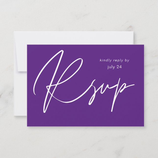 Violet Lila MOD-Kalligraphie w Mahl RSVP Karte (Vorderseite)