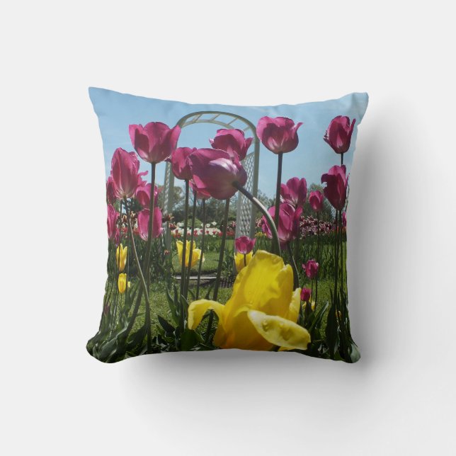 Violet N Jaune Tulipes Jardin Jeter Oreiller (Recto)
