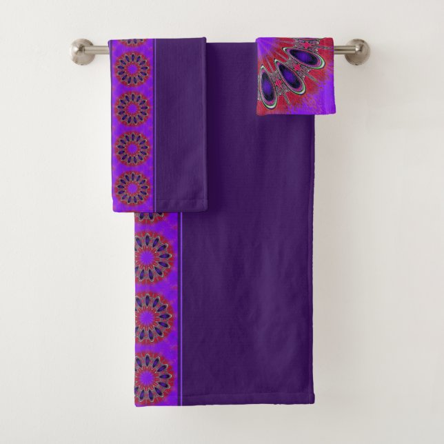 Violet, pourpre et cerise Rouge moderne Mandala (En situation)