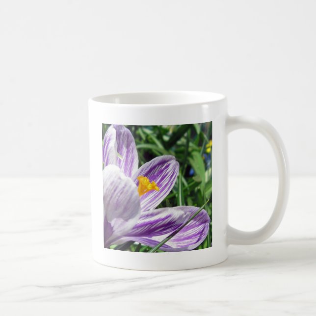 Violett-Frühlingscrocus Kaffeetasse (Rechts)