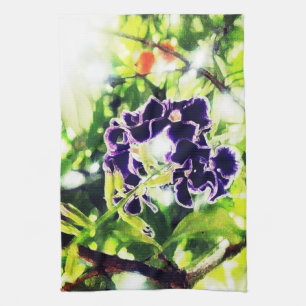 Violettblaue Blume sieht wie Ölmalerei aus Geschirrtuch