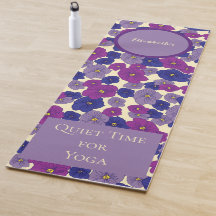 Violette Blume ruhige Zeit für Yogomuster