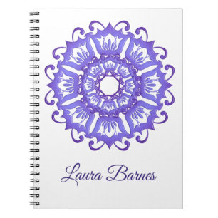 Violette mit BlumenMandala. Name Notizblock