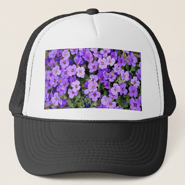 Violette Truckerkappe (Vorderseite)