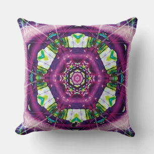 Violettes Kaleidoskop Kissen