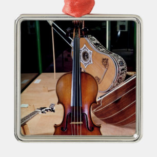 Violine, durch Stradivari, Cremona, 1699 (Foto; Silbernes Ornament