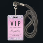 VIP Pass Pink Glitzer Sweet 16 Geburtstagsparty Ausweis<br><div class="desc">Ein einzigartiges 16-jähriges Jubiläum, das auch als Abzeichen für die Gäste dient, am Party zu tragen und als Souvenir-Gastgeschenk behalten. Dieses hübsche Design zeichnet sich durch funkelnd holografische lila, rosa und silberne Imitate Glitzer Konfetti auf einem rosa Hintergrund, ihren Namen in einem weich grauen trendy Skript und "VIP All Access...</div>