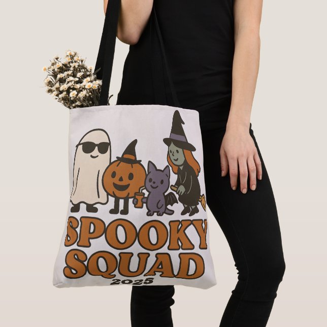 Viral Spooky Squad 2025 Tasche (Von Nahem)