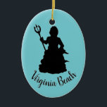 Virginia Beach, VA Neptune Statue Ocean Nautical Keramik Ornament<br><div class="desc">Zeigen Sie Stolz in Ihrer Zuhause Stadt oder Staat! Das Ornament zeigt eine originelle Marker-Abbildung der Skulptur von Neptun auf der Promenade in Virginia Beach, VA. Dieses Feinschmecker-Design aus der Heimatstadt ist auch auf anderen Produkten erhältlich. Weitere Staaten und Städte sind ebenfalls verfügbar. Sehen Sie nicht, wonach Sie suchen? Brauchen...</div>