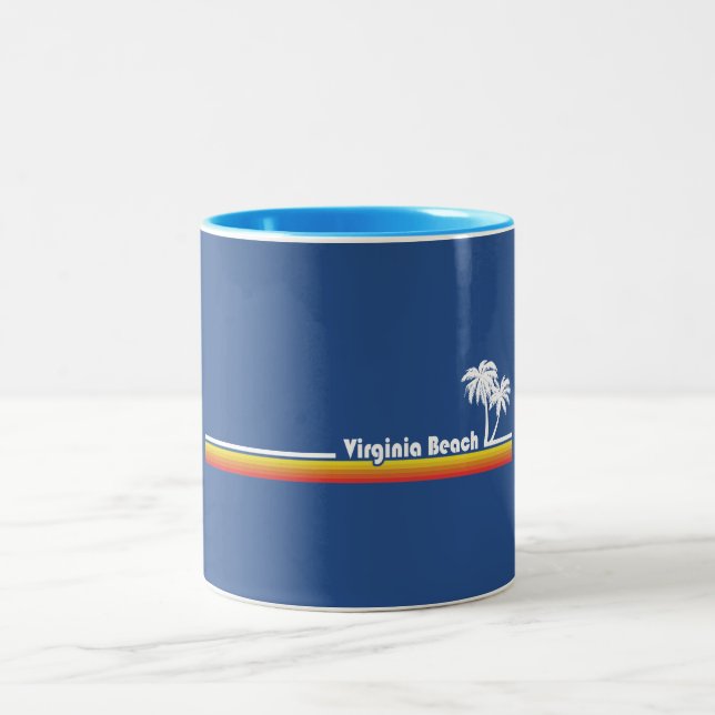 Virginia Beach Zweifarbige Tasse (Mittel)