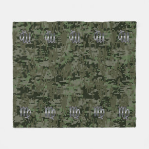 Virgo Zodiac Sign auf Woodland Digital Camouflage Fleecedecke