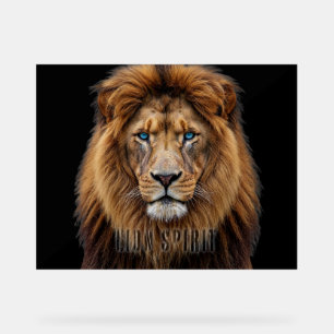 Visage de lion majestueux aux yeux bleus Faune A