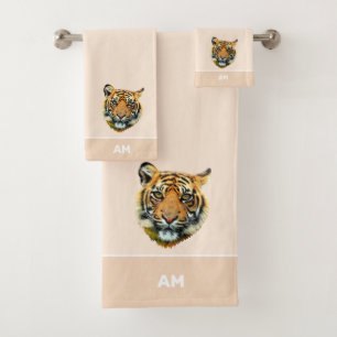 Visage de tigre élégant sur beige champagne