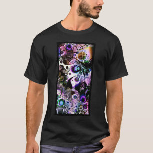 Vision eines unbegrenzten Universums in einem T-Shirt