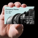 Visitenkarte Fotografie<br><div class="desc">Visitenkarte für Fotografen mit Foto eines beruflichen Fotografen,  der ein sehr großes Objektiv und eine Kamera hält. Personalisieren oder anpassen Sie den Text für Ihr Unternehmen. Beste Visitenkarten für Fotografen,  Videografen,  Veranstaltungsplaner oder Studios.</div>