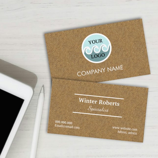 Visitenkarte für Logos, beruflich aus Holz (Chic design, business card with logo company, kraft business card)