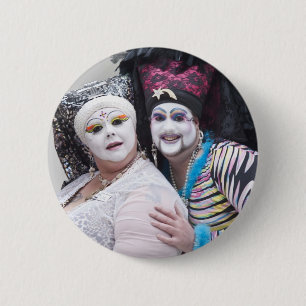 Viv und DeManda Button