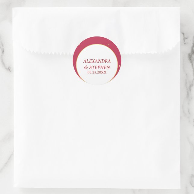 Viva Magenta Gold Calligraphy Couple Name Wedding Runder Aufkleber (Tasche)