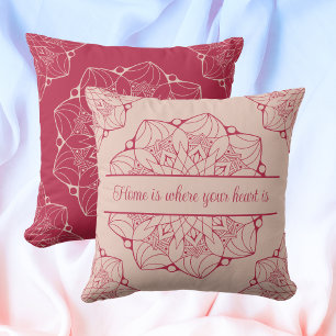 Viva Magenta & Pale Dogwood Mandala Personalisiert Kissen