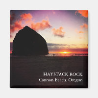 Vivid Sunset Haystack Rock Oregon Magnet 2 pouces