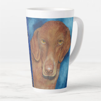 Vizsla Dog liebt Latte-Tasse Milchtasse