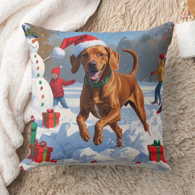 Vizsla läuft in Snow mit Weihnachtshut Kissen (Decke)
