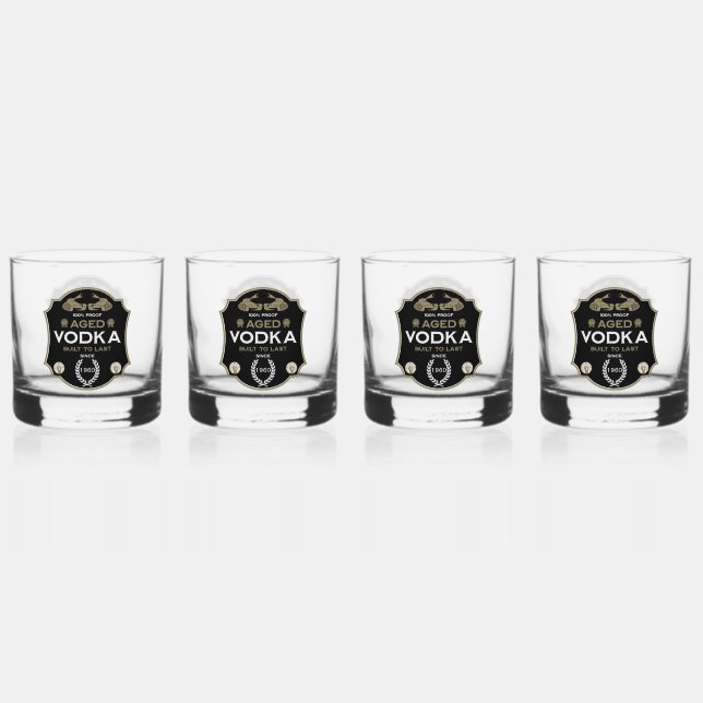 Vodka über dem Hügel zum Geburtstag Whiskyglas (Vorderseite)