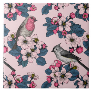 Vögel und Blüten auf rosa Fliese