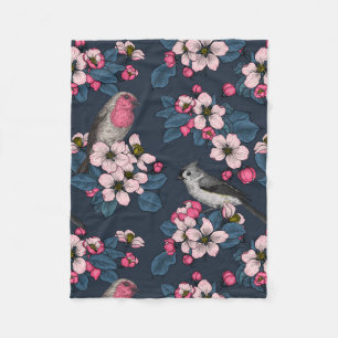 Vögel und Blüten Fleecedecke