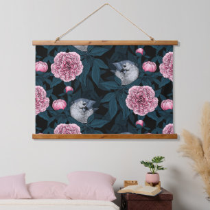 Vögel und rosa Pfingstrosenblüten mit Blättern Wandteppich Mit Holzrahmen