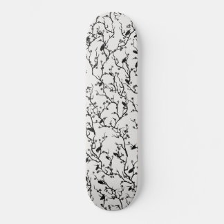 Vögel und Sakura Zweige Japanische Malerei Skateboard