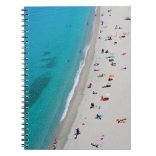 Vogelperspektive Foto der Menschen am Strand Notizblock