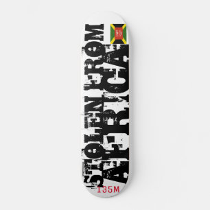 VOLÉ À PARTIR DU Skateboard AFRICAIN 135M