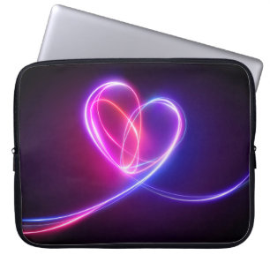 Volet rosa Neonlicht zeichnend. Abstrakte Herzzeit Laptopschutzhülle