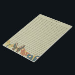 Volkskunst-Motten, Schmetterlinge, die von Grün um Notizblock<br><div class="desc">Dieses ausgekleidete Schreibpapier oder Schreibpapier Notizblock ist bereit,  mit einem Namen an der Spitze personalisiert zu werden. Im unteren Set werden Mottenbilder im Volkskunststil vor einem hellgrünen Hintergrund mit dunkelgrünen Linien dargestellt.</div>